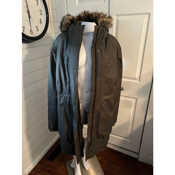 The North Face Downtown Down Parka 550 Fill Power Women's - Picture 9 of 11
